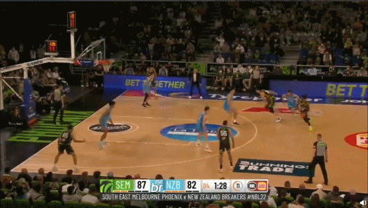 周琦关键2+1