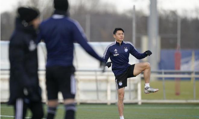 日媒：李磊在草蜢拿顶薪，而两名日本球员的年薪还低于J联赛时期